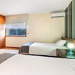 Casa Dos Pinheiros Apúlia