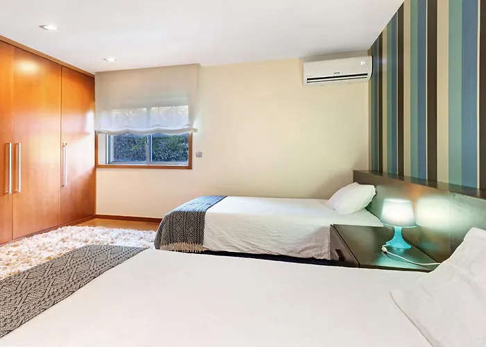 Casa Dos Pinheiros Apúlia