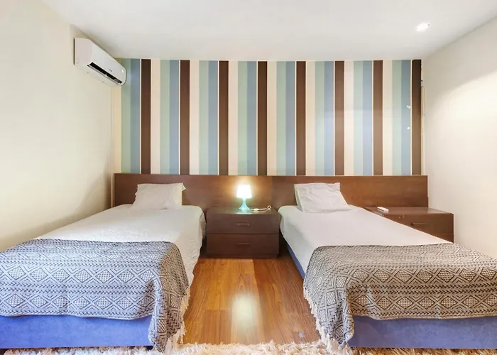 Casa Dos Pinheiros Apúlia